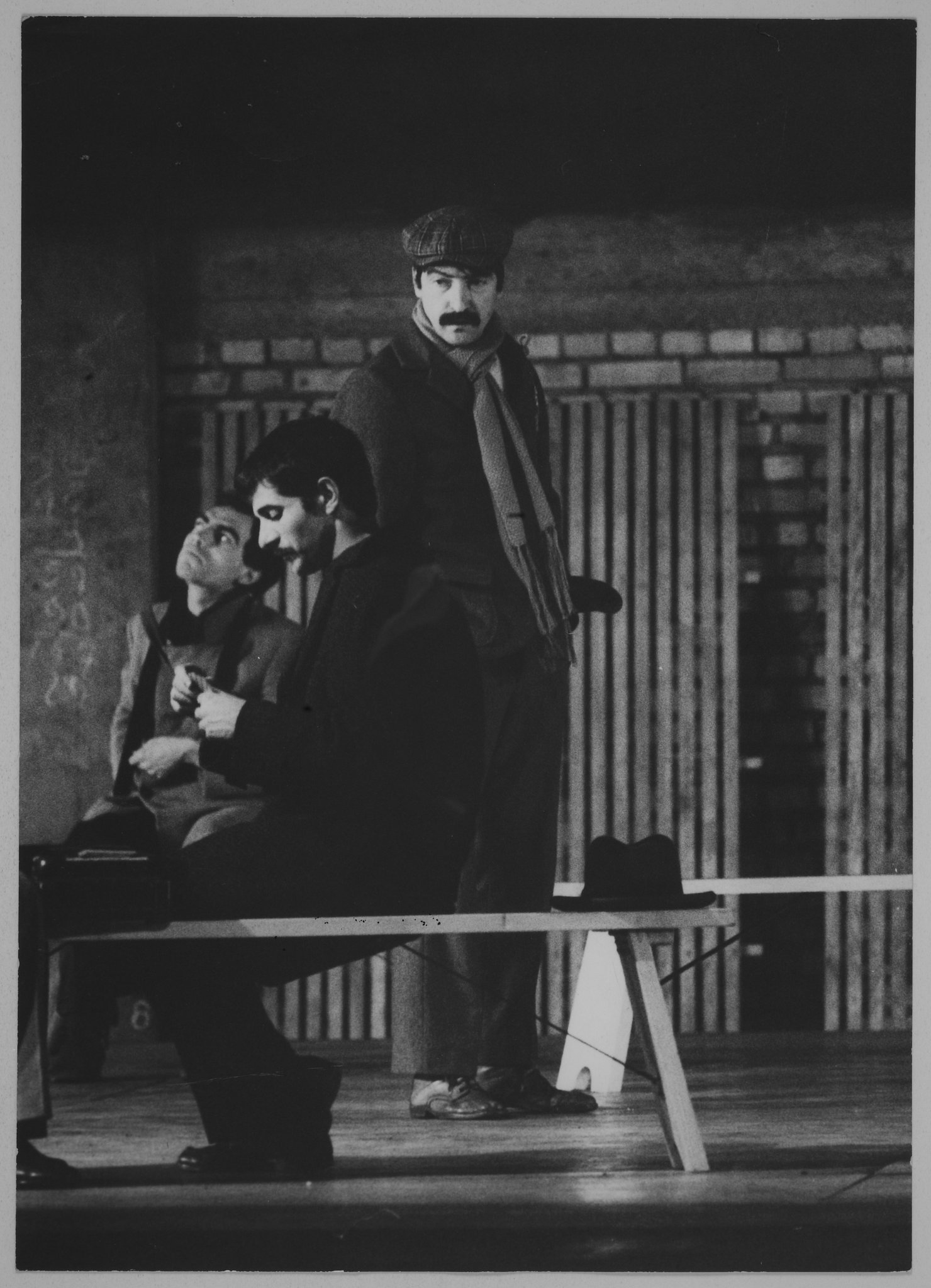 Yves FERRY, Jean-Jacques SCHEFFER et Alain RIMOUX dans Germinal d'Emile ZOLA, mise en scène de Jean-Pierre VINCENT