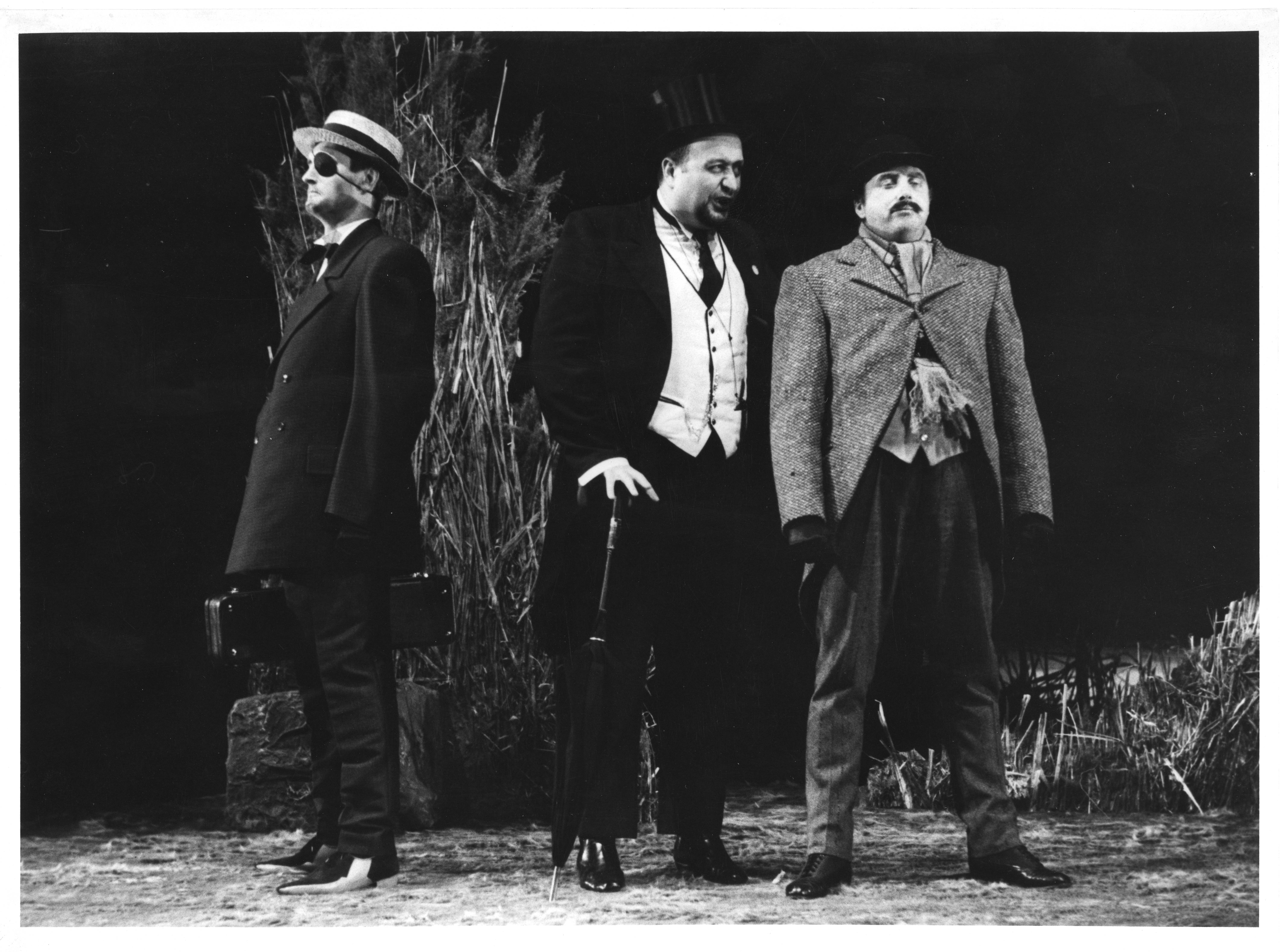 Paul Brecheisen, Jean Turlier, Jean-Marc Bonillo dans Intermezzo de Jean Giraudoux - Mise en scène Daniel Leveugle - 1966-1967